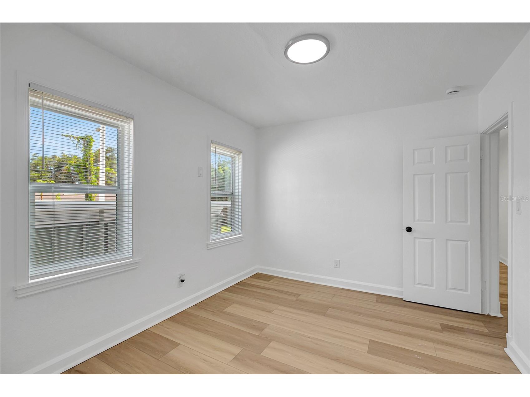 4355 58th Avenue N Saint Petersburg FL 33714 TB8525937 image21