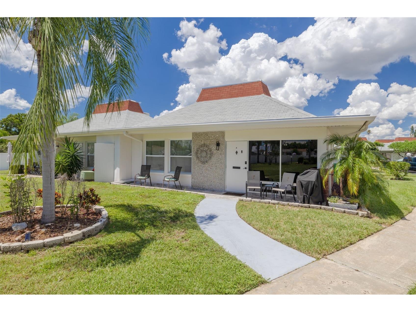 4355 Tahitian Gardens Circle #A Holiday FL 34691 TB8411324 image1