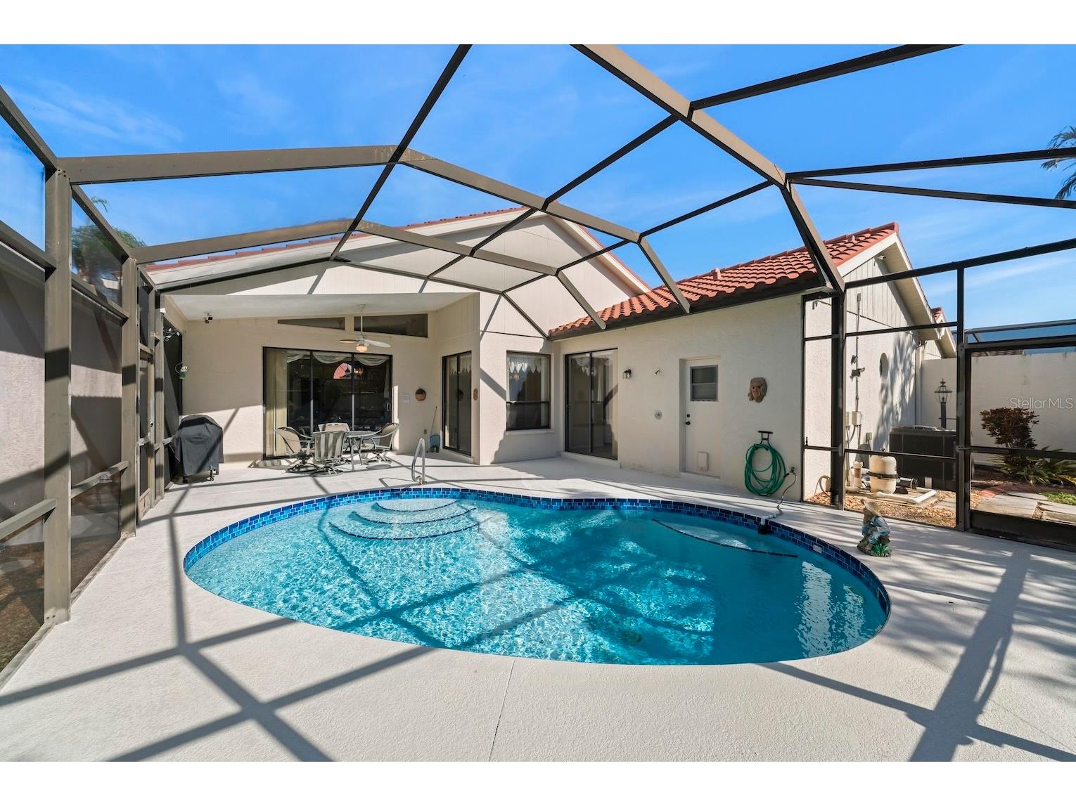 4356 Marcott Circle Sarasota FL 34233 C7519661 image2