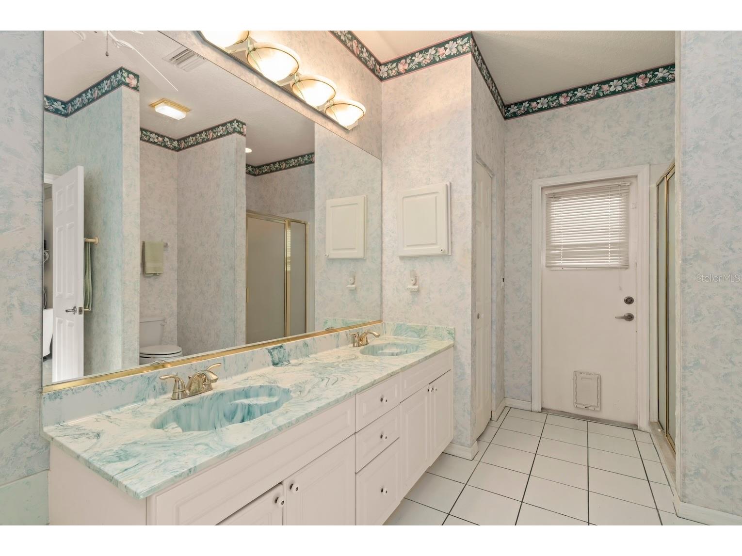 4356 Marcott Circle Sarasota FL 34233 C7519661 image33