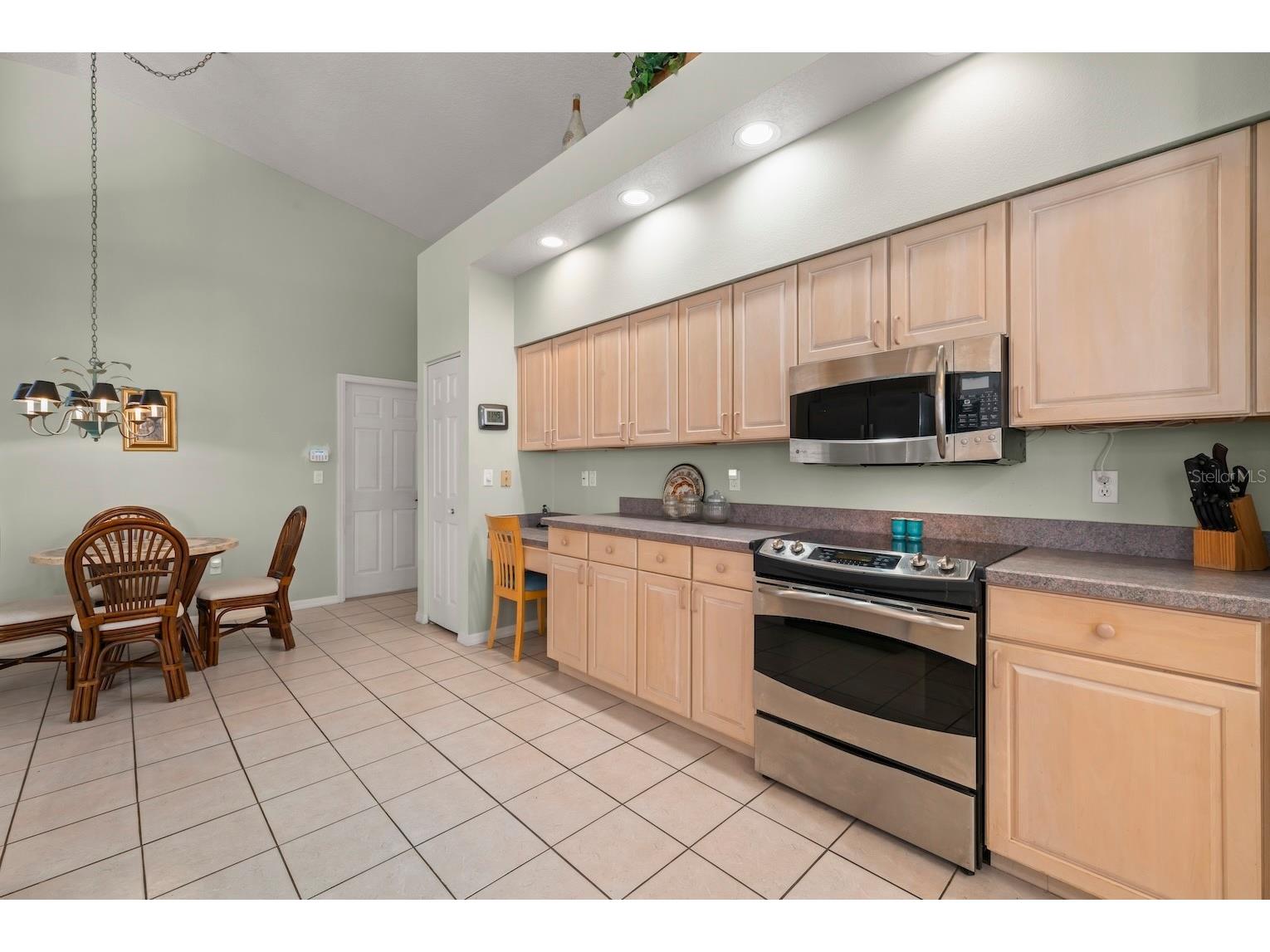 4356 Marcott Circle Sarasota FL 34233 C7519661 image7