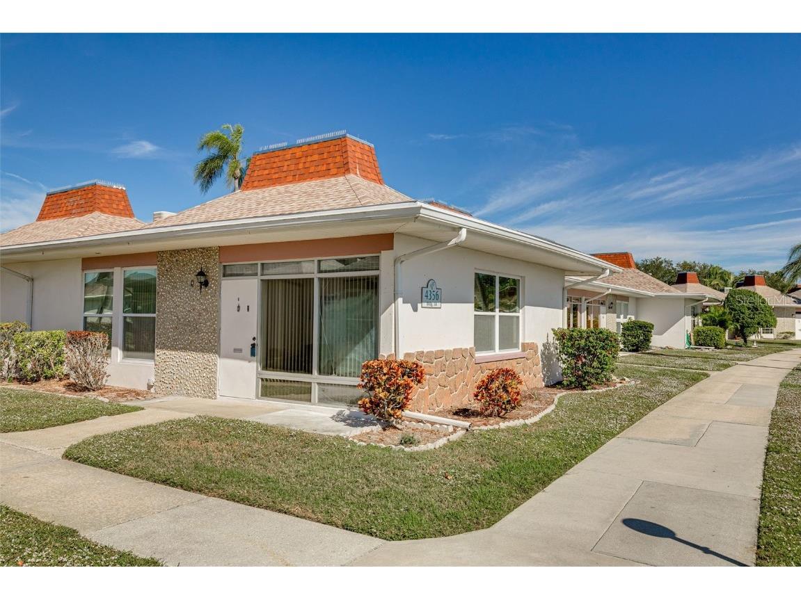 4356 Tahitian Gardens Circle #E Holiday FL 34691 U8222885 image1