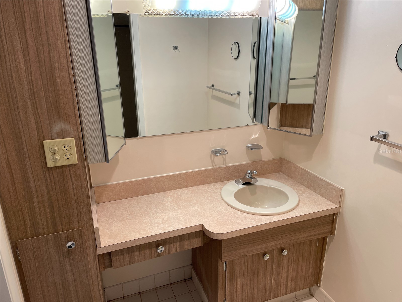 4358 Tahitian Gardens Circle #G Holiday FL 34691 W7886013 image6
