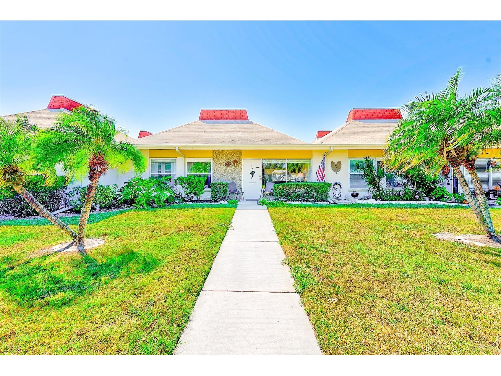 4359 Tahitian Gardens Circle #G Holiday FL 34691 TB8438329 image1