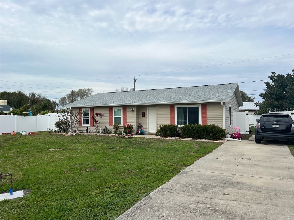 436 46th Street W Palmetto FL 34221 A4595659 image1