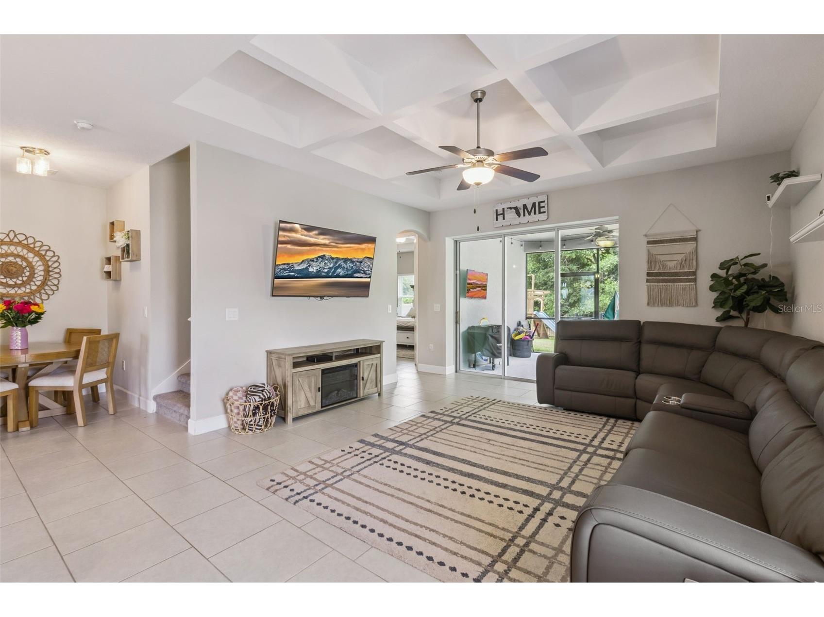 436 Bellissimo Place Howey In The Hills FL 34737 O6407951 image7