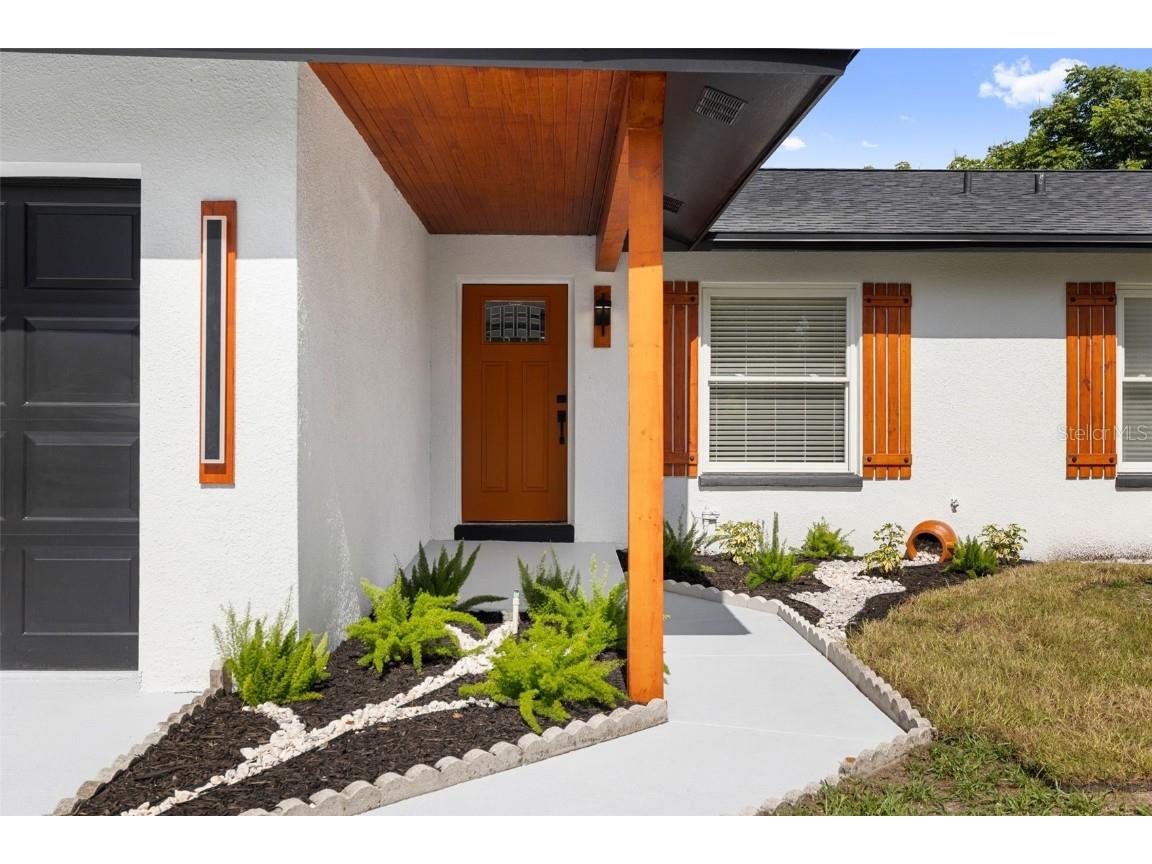 436 Bonnie View Drive Valrico FL 33594 TB8408402 image1