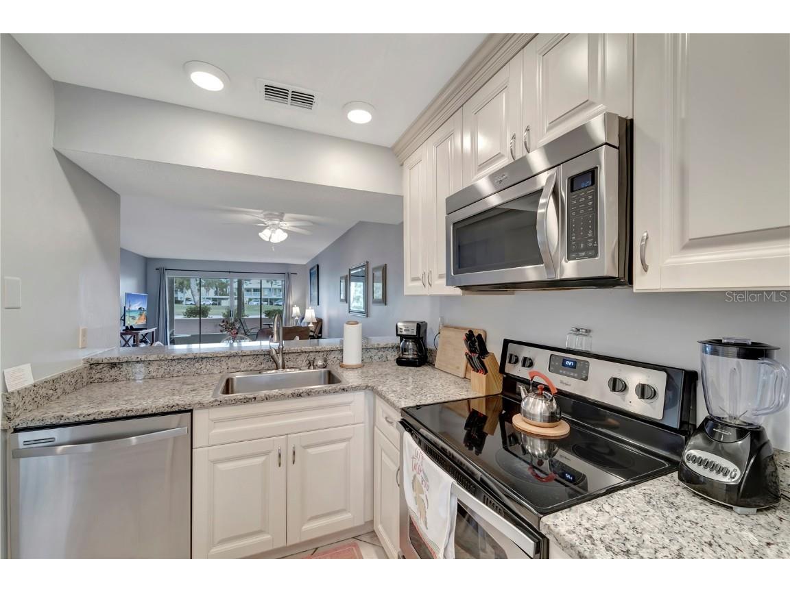 436 Cerromar Lane #379 Venice FL 34293 N6136742 image6