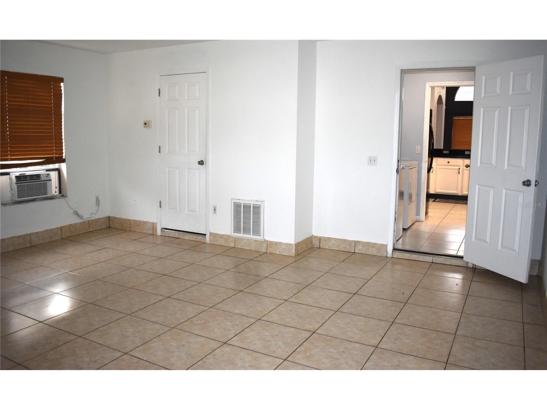 436 Lake Shore Parkway Davenport FL 33896 O6390119 image5
