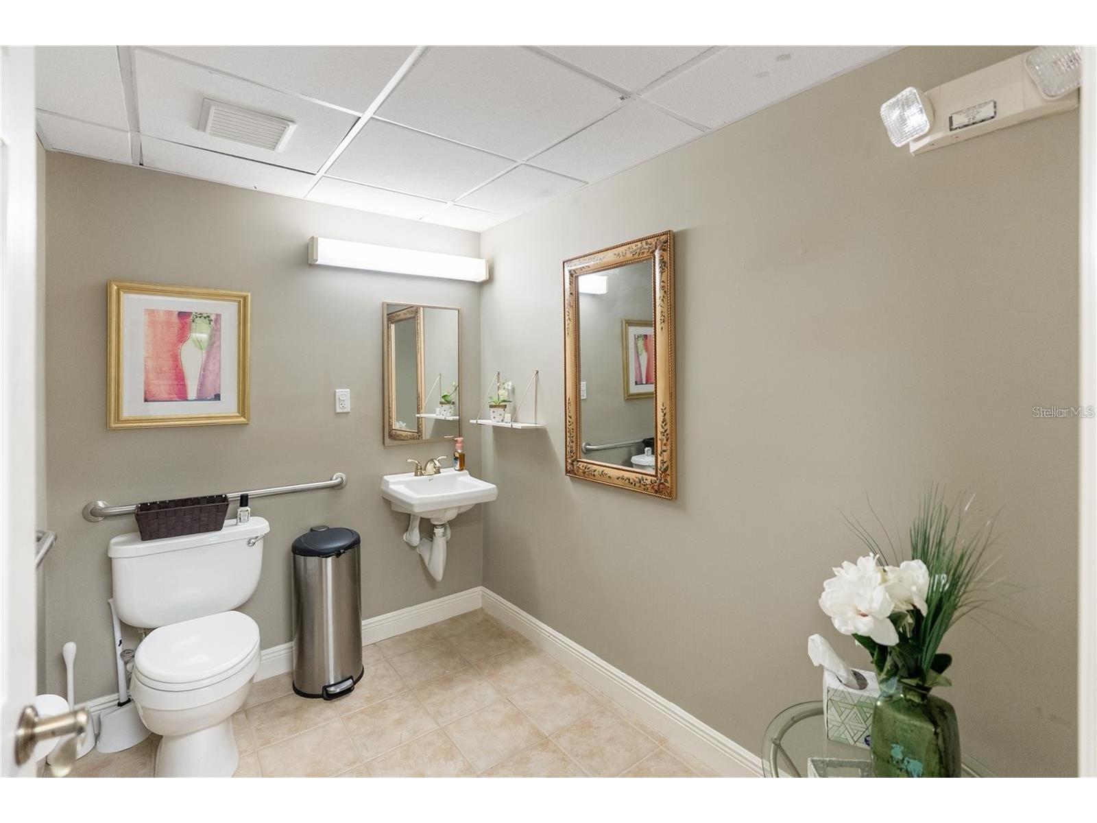 436 S Tamiami Trail #C4 Osprey FL 34229 A4680877 image17