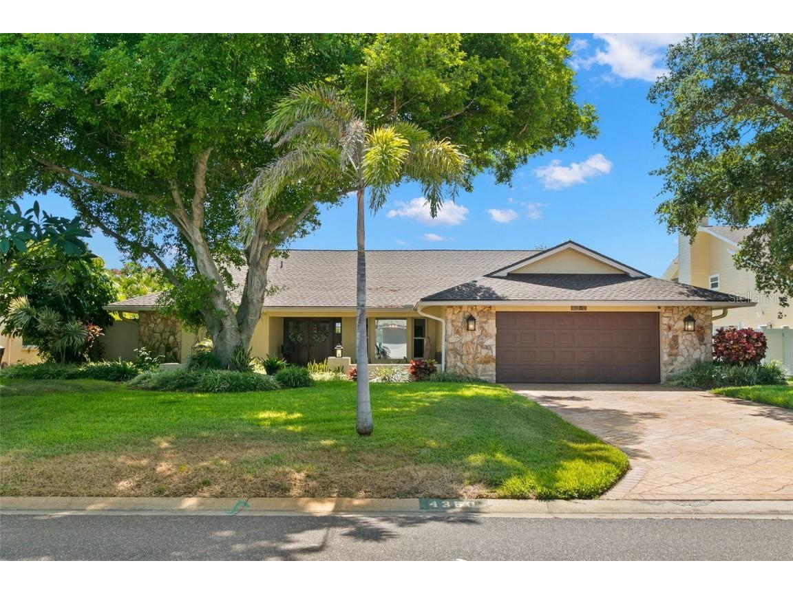 4360 45th Street S Saint Petersburg FL 33711 - BOCA CIEGA BAY U8244355 image1