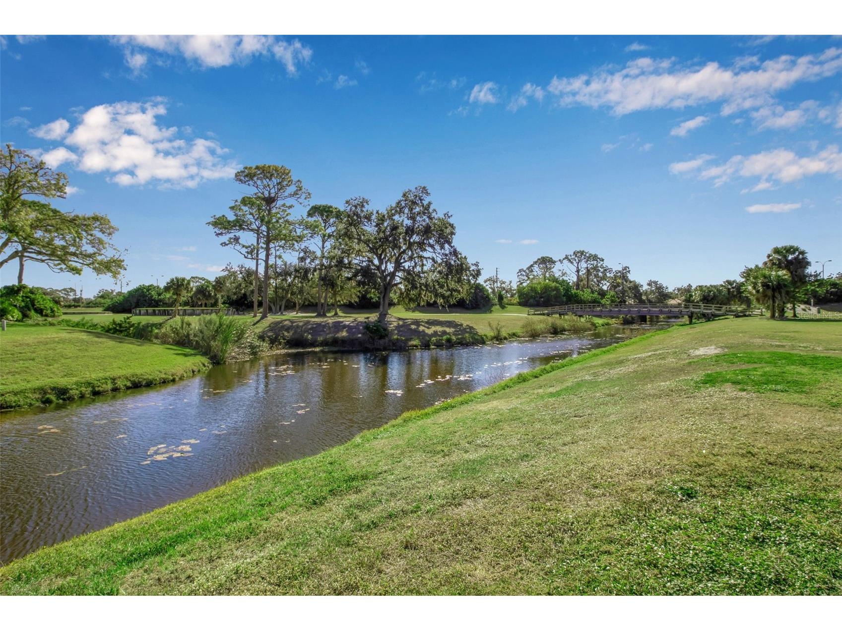 4360 Camino Madera Sarasota FL 34238 A4676568 image11