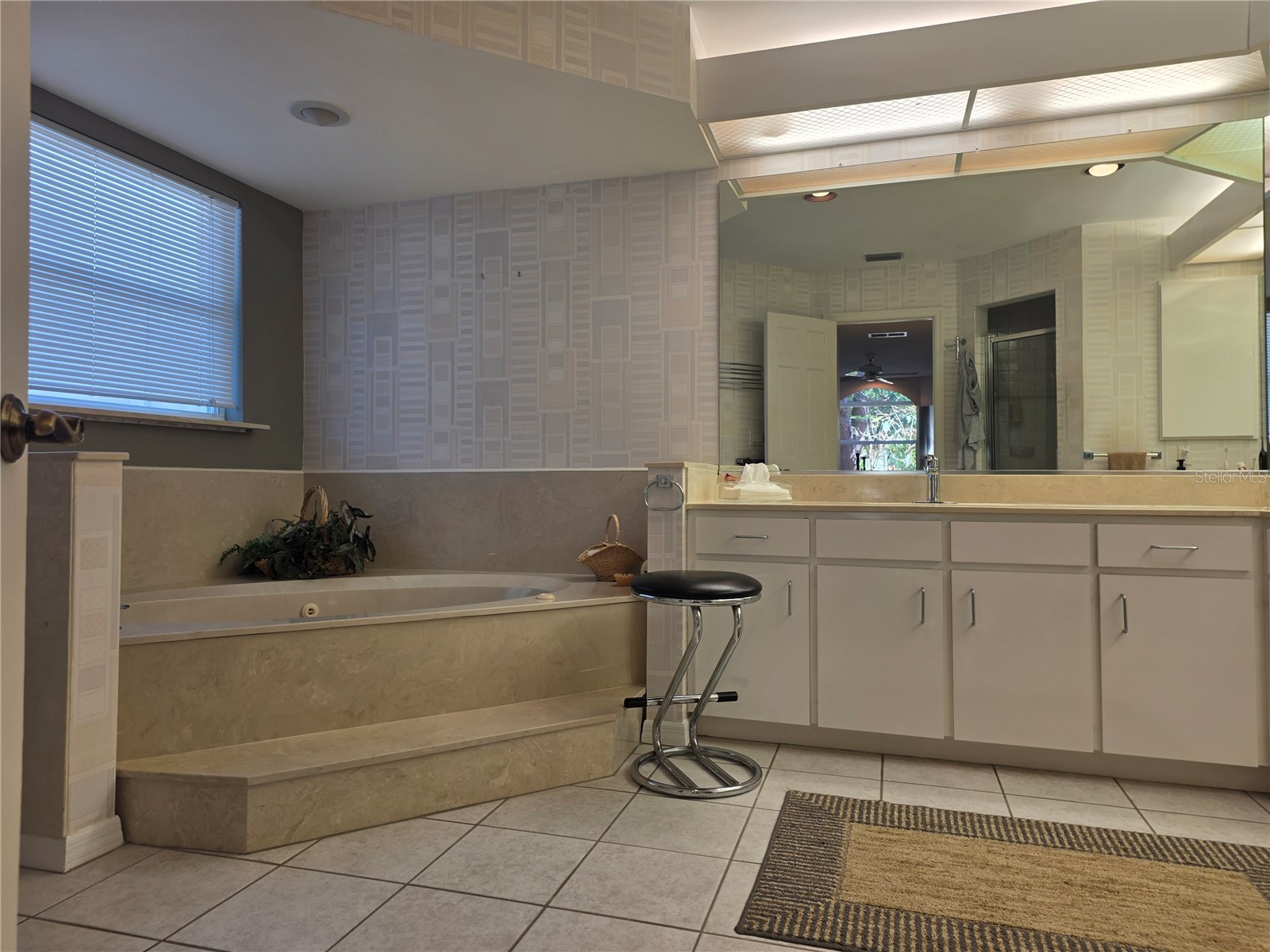 4360 Camino Madera Sarasota FL 34238 A4676568 image27
