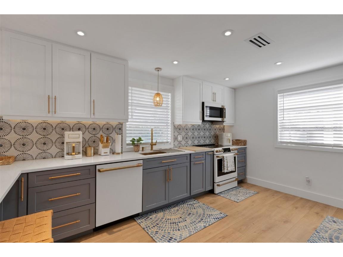 4360 Chatham Drive #108 Longboat Key FL 34228 O6353609 image15