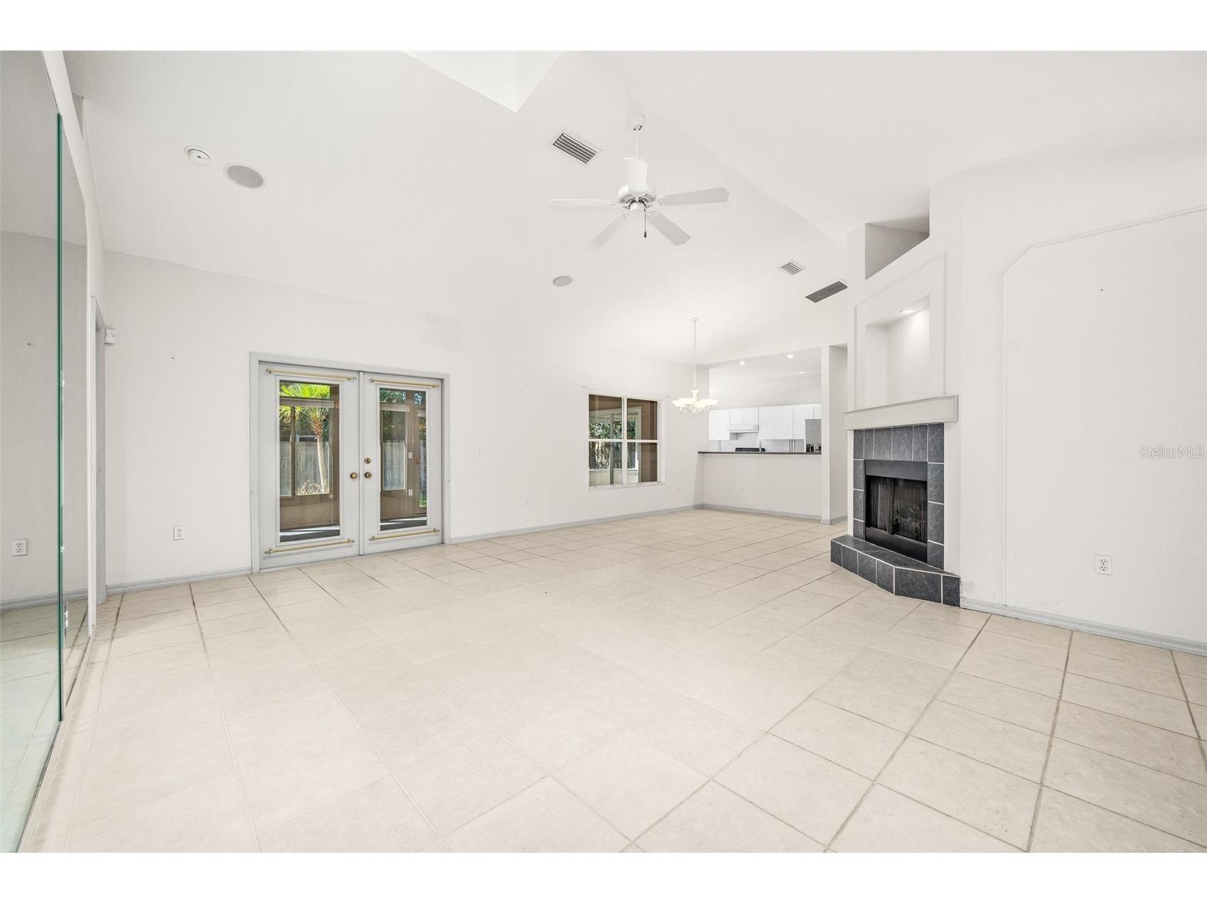 4360 NW 36th Terrace Gainesville FL 32605 GC537567 image9