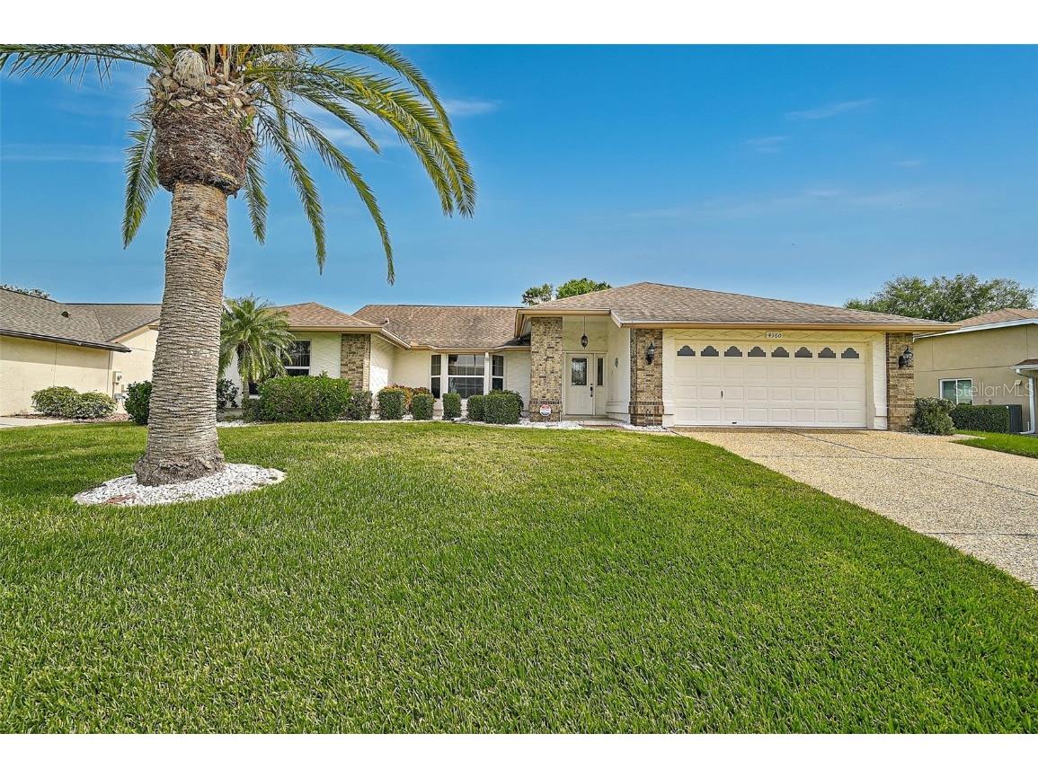 4360 Presidential Avenue Circle E Bradenton FL 34203 A4648494 image1