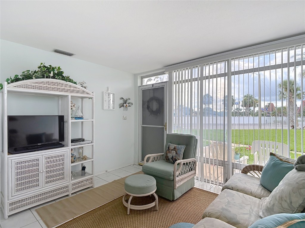 4360 Tahitian Gardens Circle #H Holiday FL 34691 TB8405201 image10