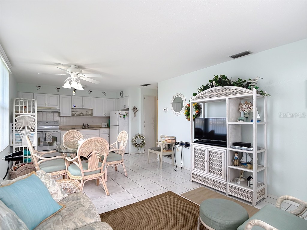 4360 Tahitian Gardens Circle #H Holiday FL 34691 TB8405201 image11