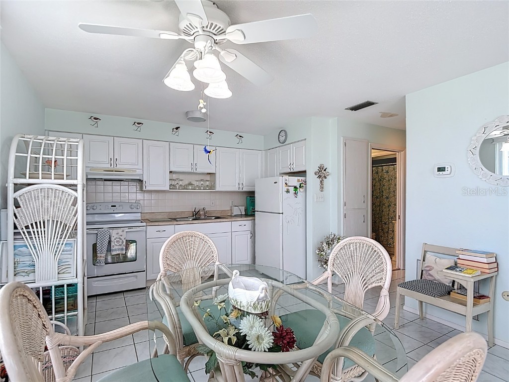 4360 Tahitian Gardens Circle #H Holiday FL 34691 TB8405201 image12