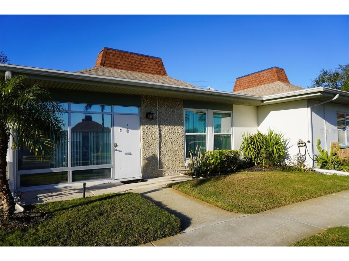 4361 Tahitian Gardens Circle #C Holiday FL 34691 TB8340218 image1