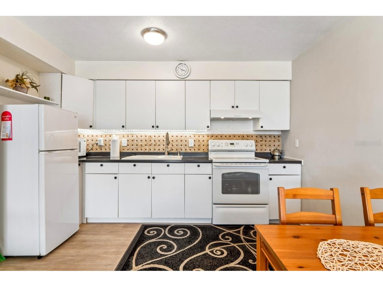 4363 Tahitian Gardens Circle #B Holiday FL 34691 W7885041 image11