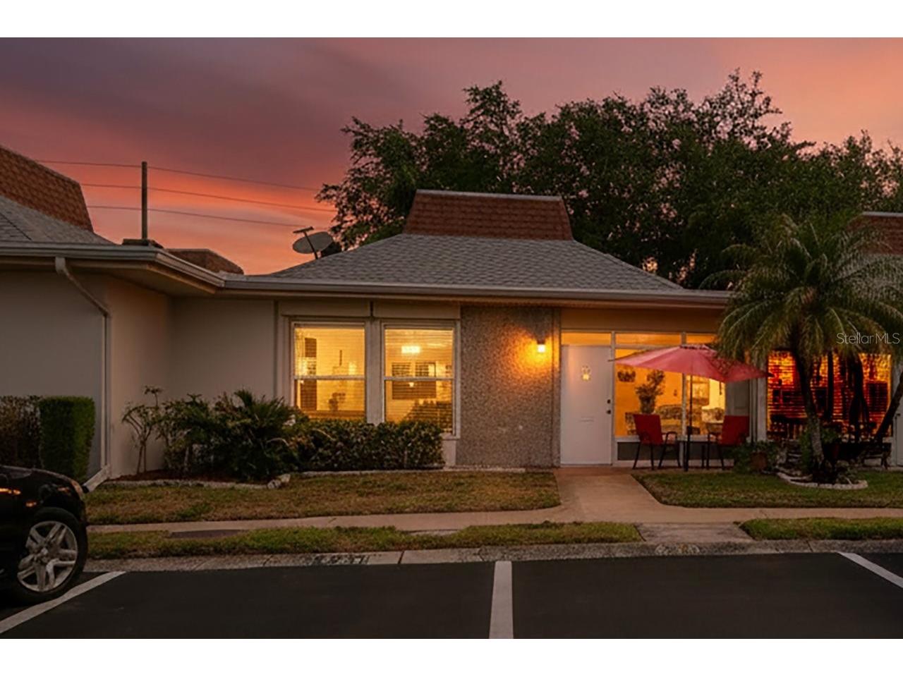 4363 Tahitian Gardens Circle #B Holiday FL 34691 W7885041 image3