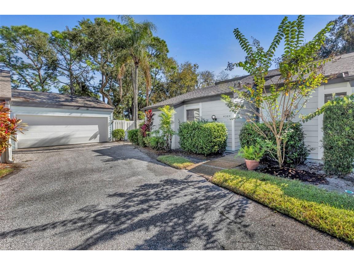 4364 Woodmans Chart #142 Sarasota FL 34235 A4672270 image1