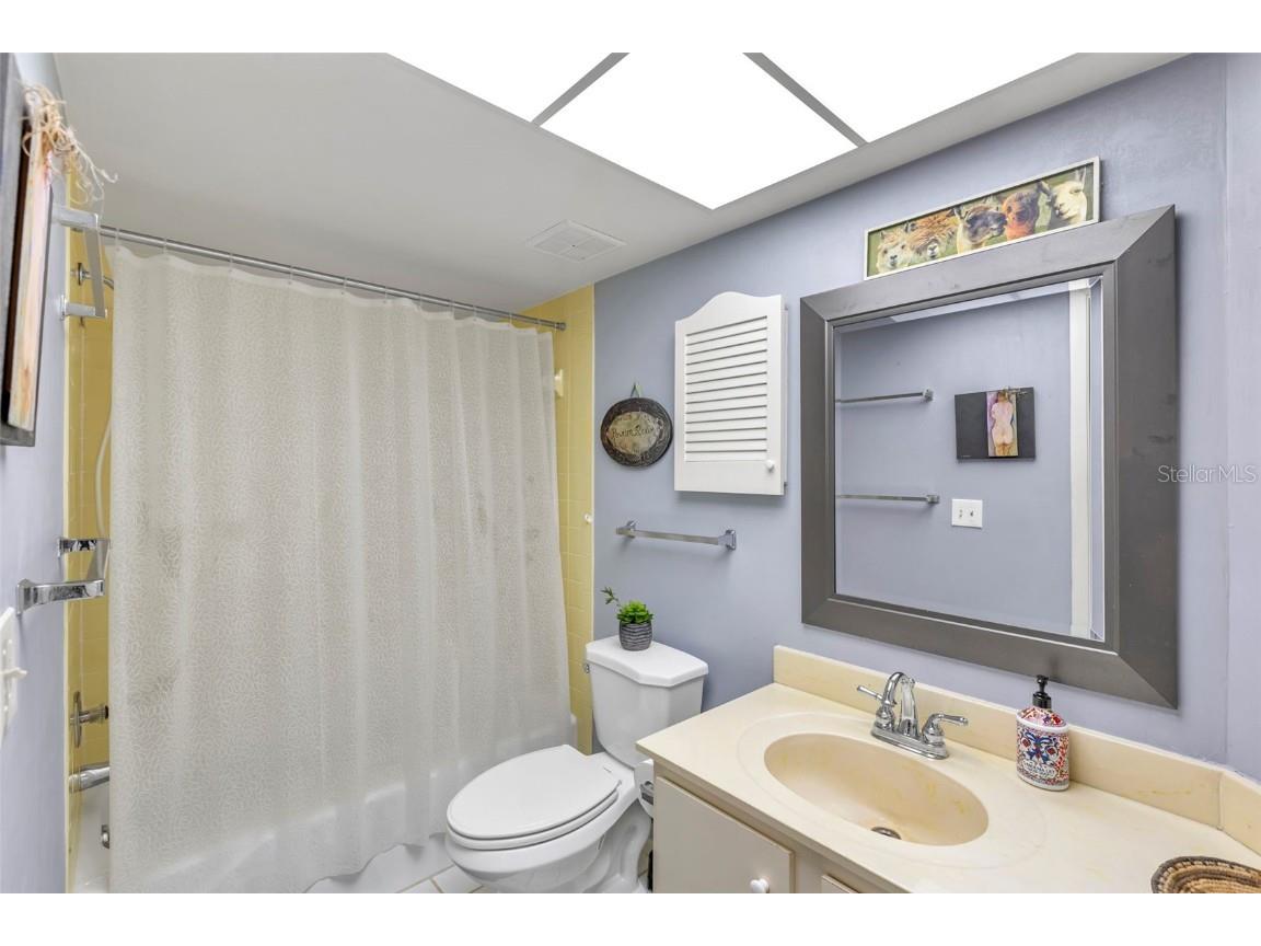 4364 Woodmans Chart #142 Sarasota FL 34235 A4672270 image26