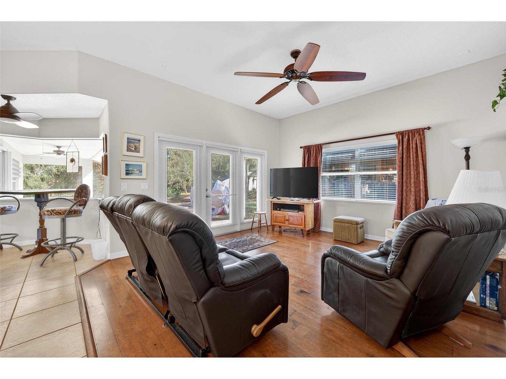 4365 Burkholm Mims FL 32754 NS1087295 image26