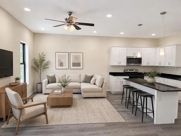 4365 Cambio Gardens Court Tampa FL 33610 TB8518489 image3