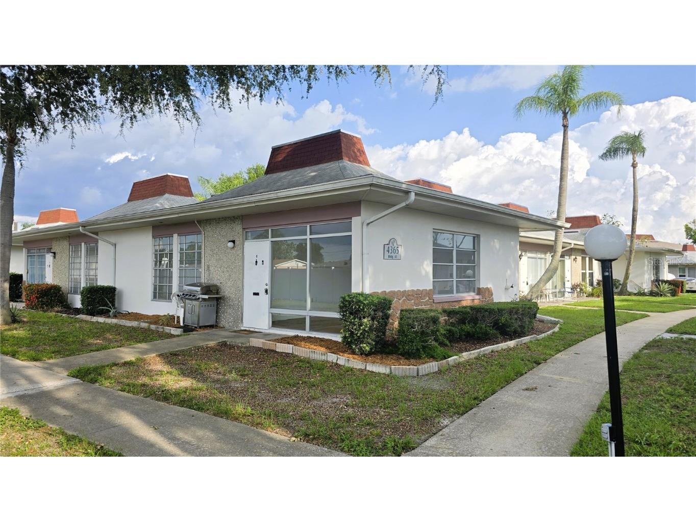 4365 Tahitian Gardens Circle #E Holiday FL 34691 TB8434737 image1