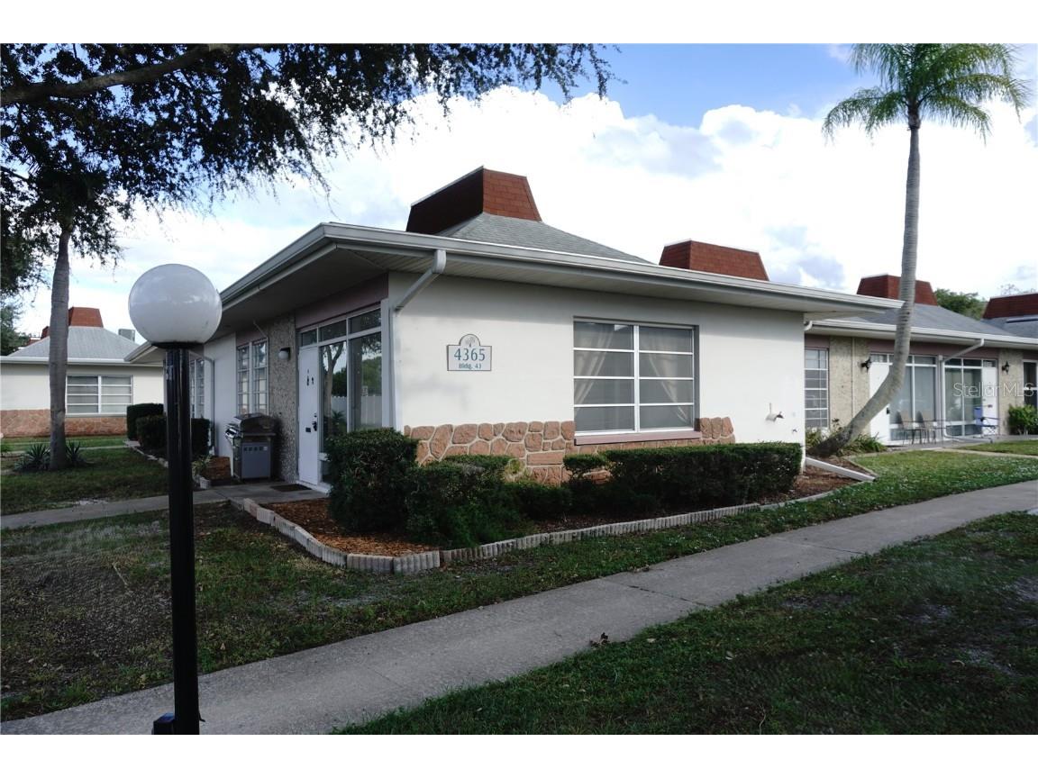 4365 Tahitian Gardens Circle #E Holiday FL 34691 TB8434737 image3