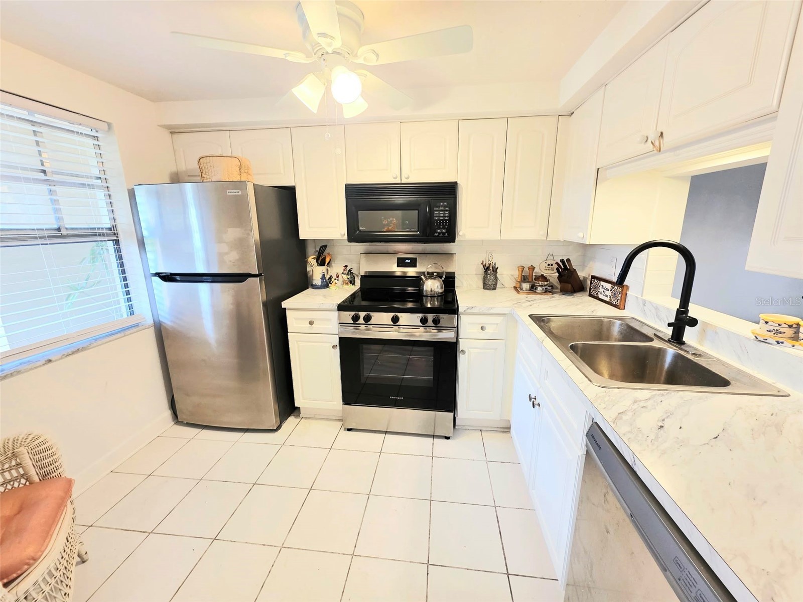 4366 Summersun Drive New Port Richey FL 34652 W7885119 image9