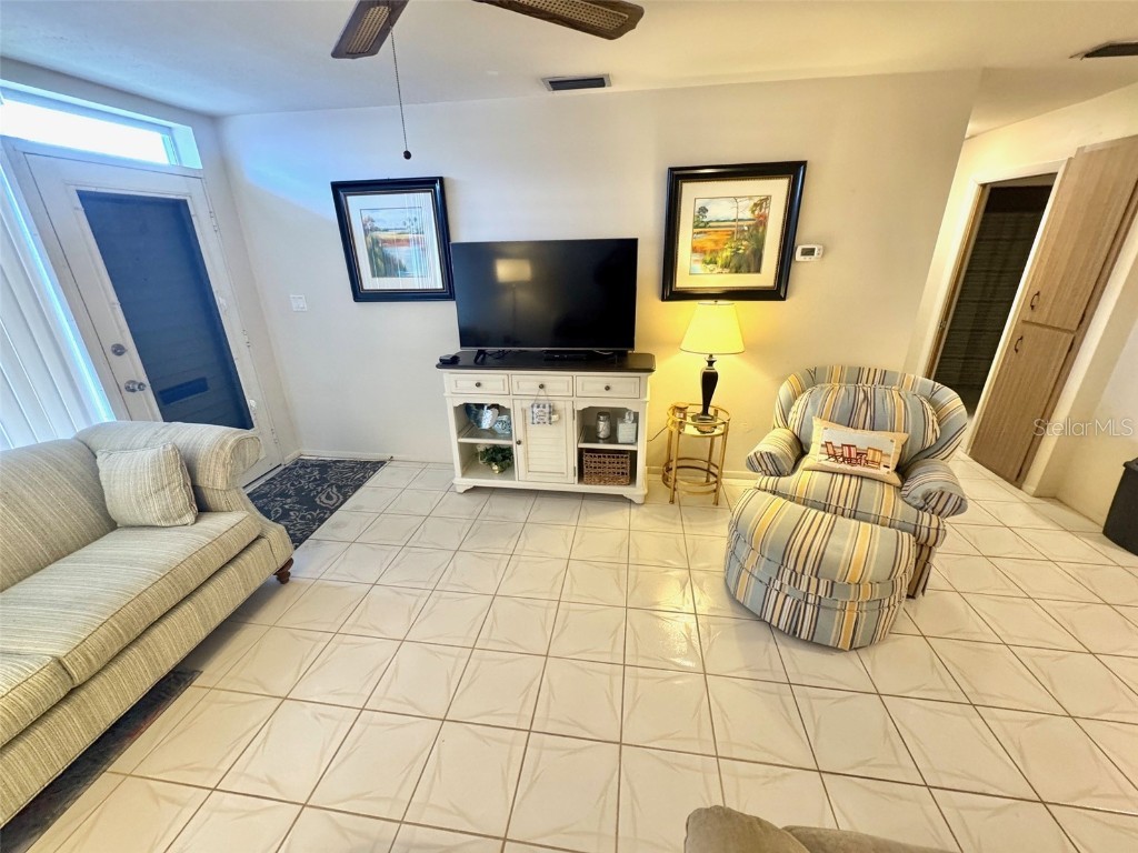 4367 Tahitian Gardens Circle #B Holiday FL 34691 TB8436065 image8