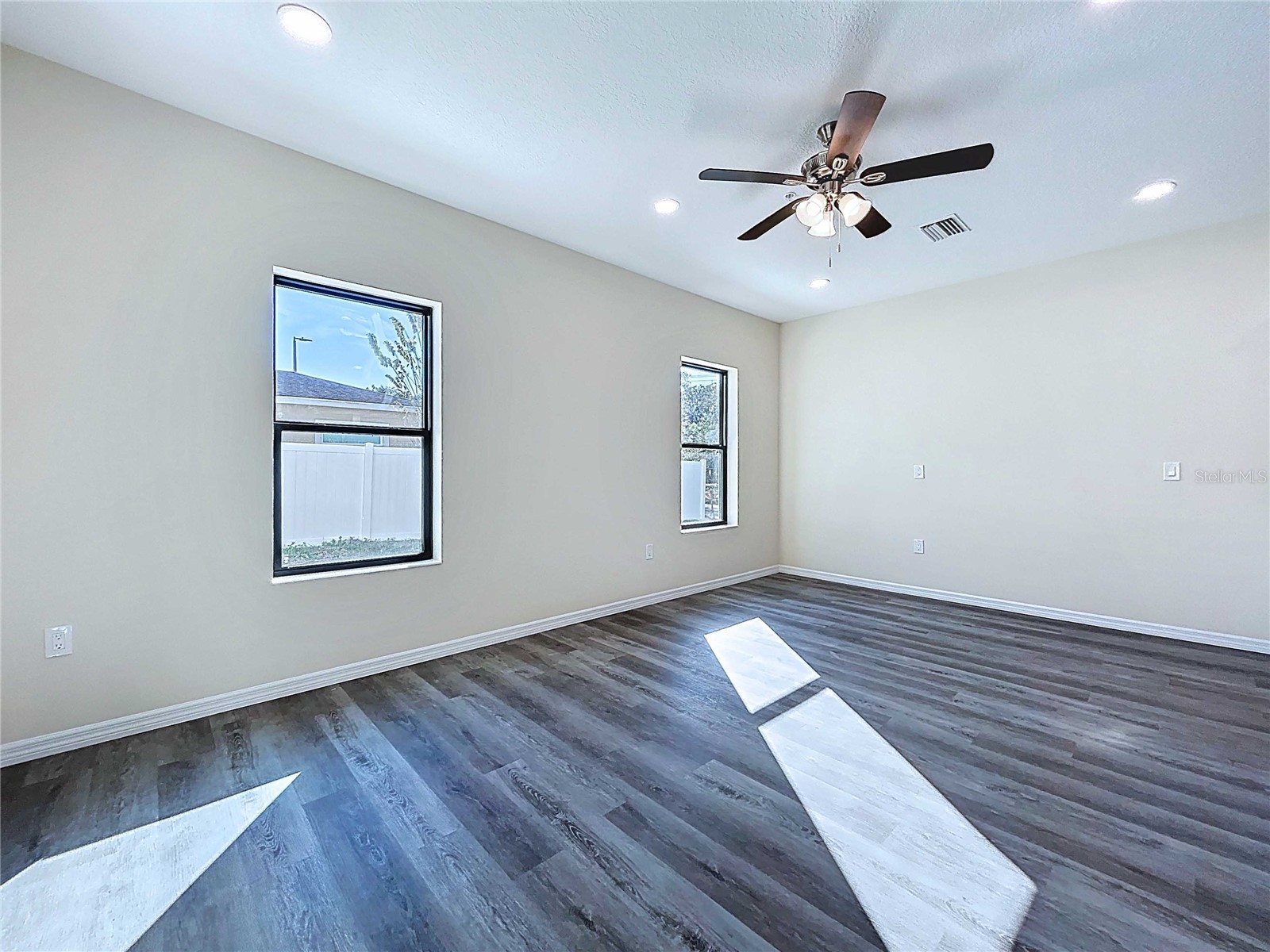 4368 Cambio Gardens Court Tampa FL 33610 TB8440346 image32