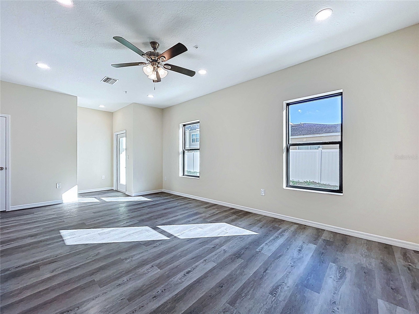 4368 Cambio Gardens Court Tampa FL 33610 TB8440346 image34