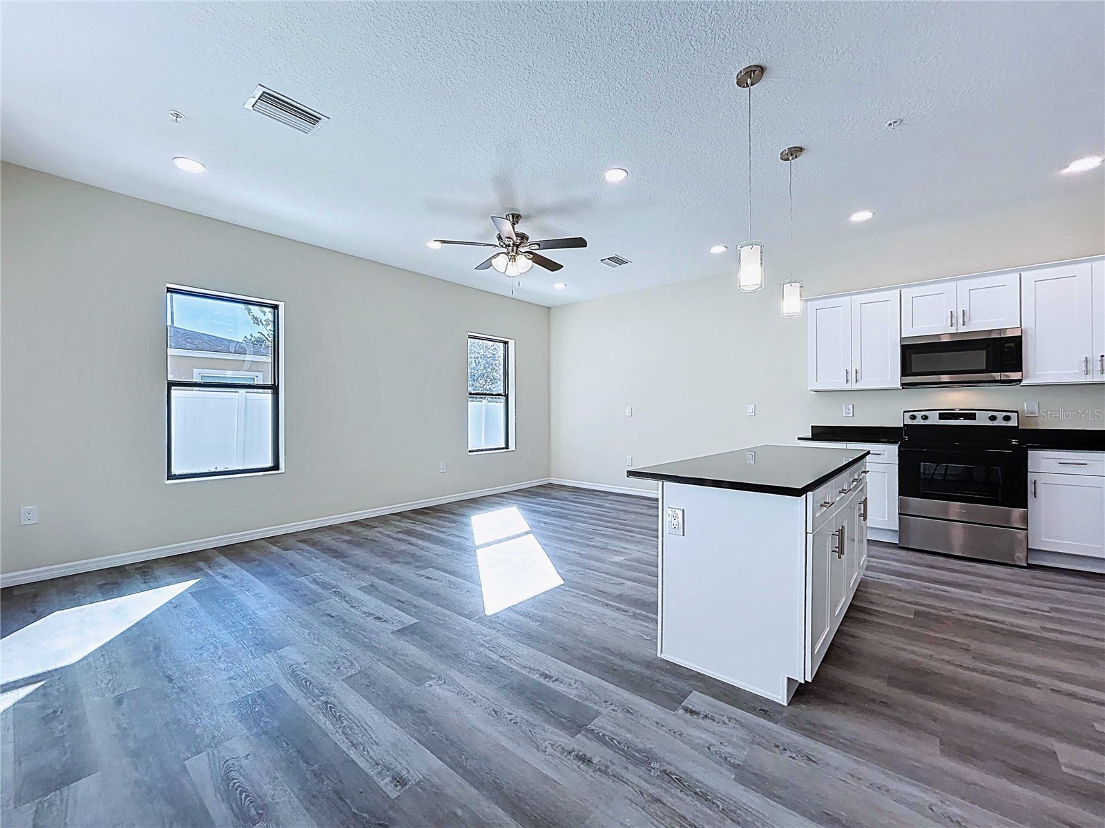 4368 Cambio Gardens Court Tampa FL 33610 TB8440346 image5