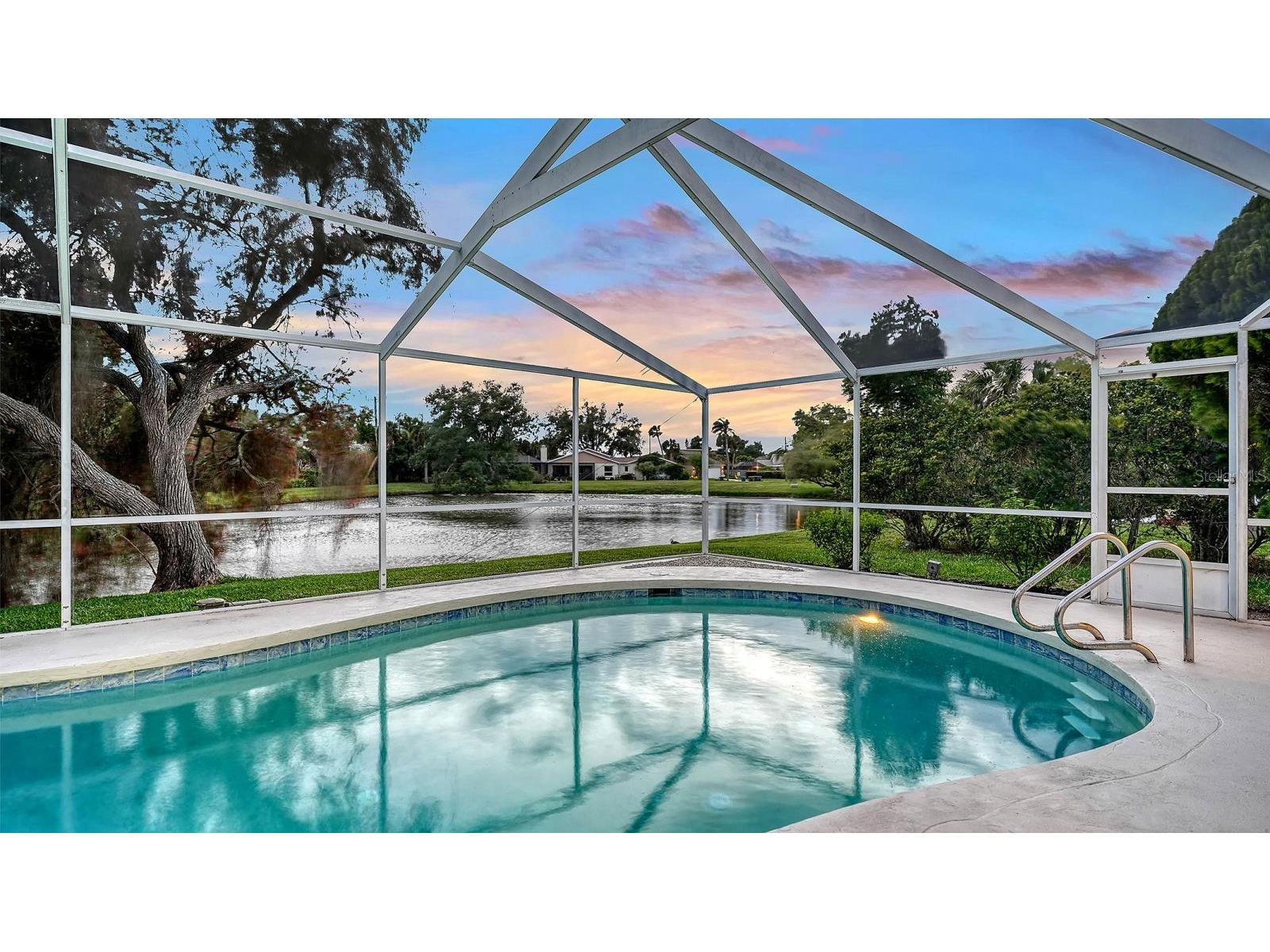 4368 Kingston Loop Sarasota FL 34238 A4689271 image2