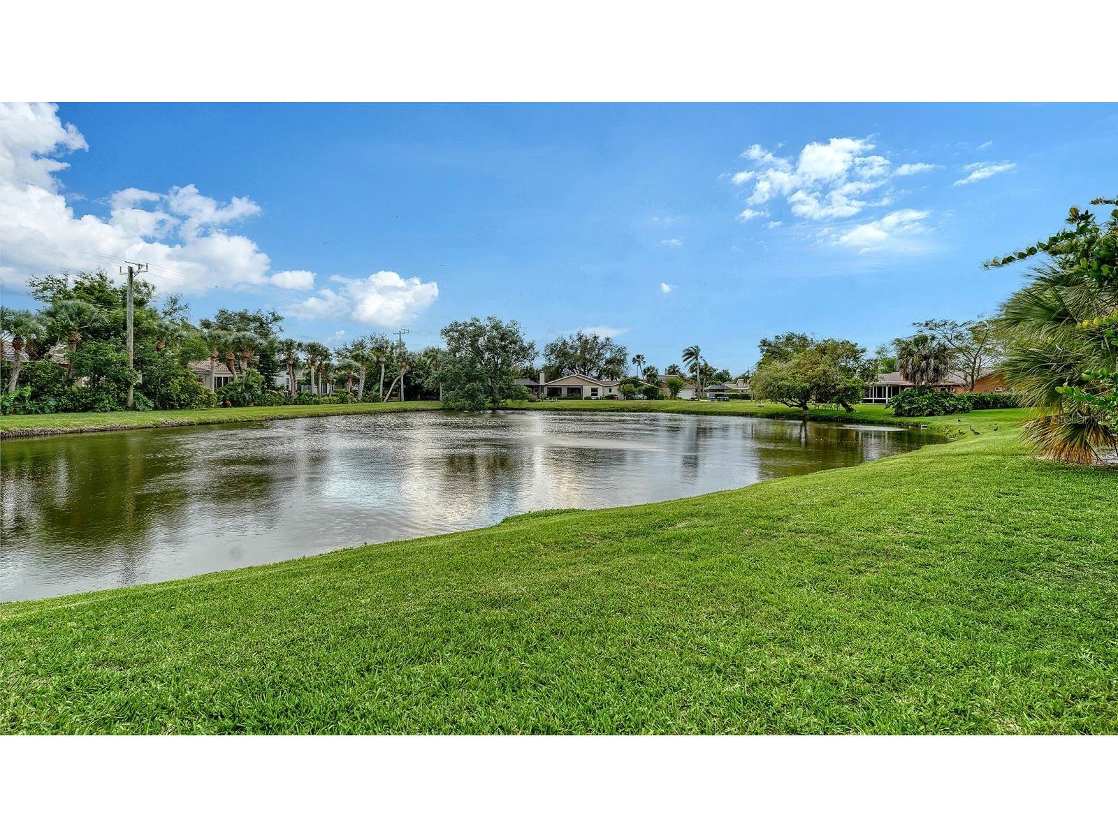 4368 Kingston Loop Sarasota FL 34238 A4689271 image3