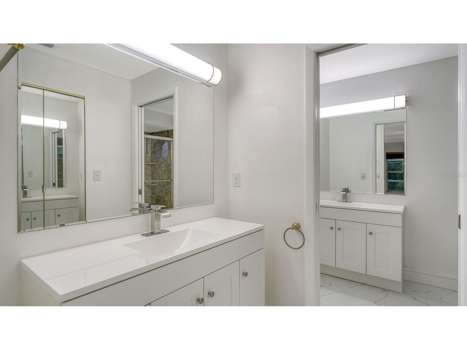 4368 Kingston Loop Sarasota FL 34238 A4689271 image32