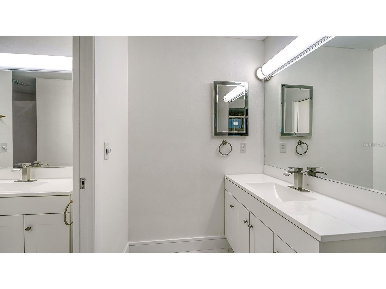 4368 Kingston Loop Sarasota FL 34238 A4689271 image33