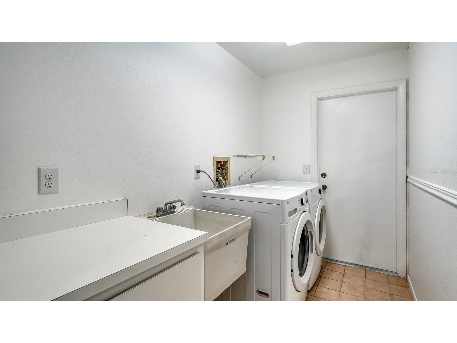 4368 Kingston Loop Sarasota FL 34238 A4689271 image46