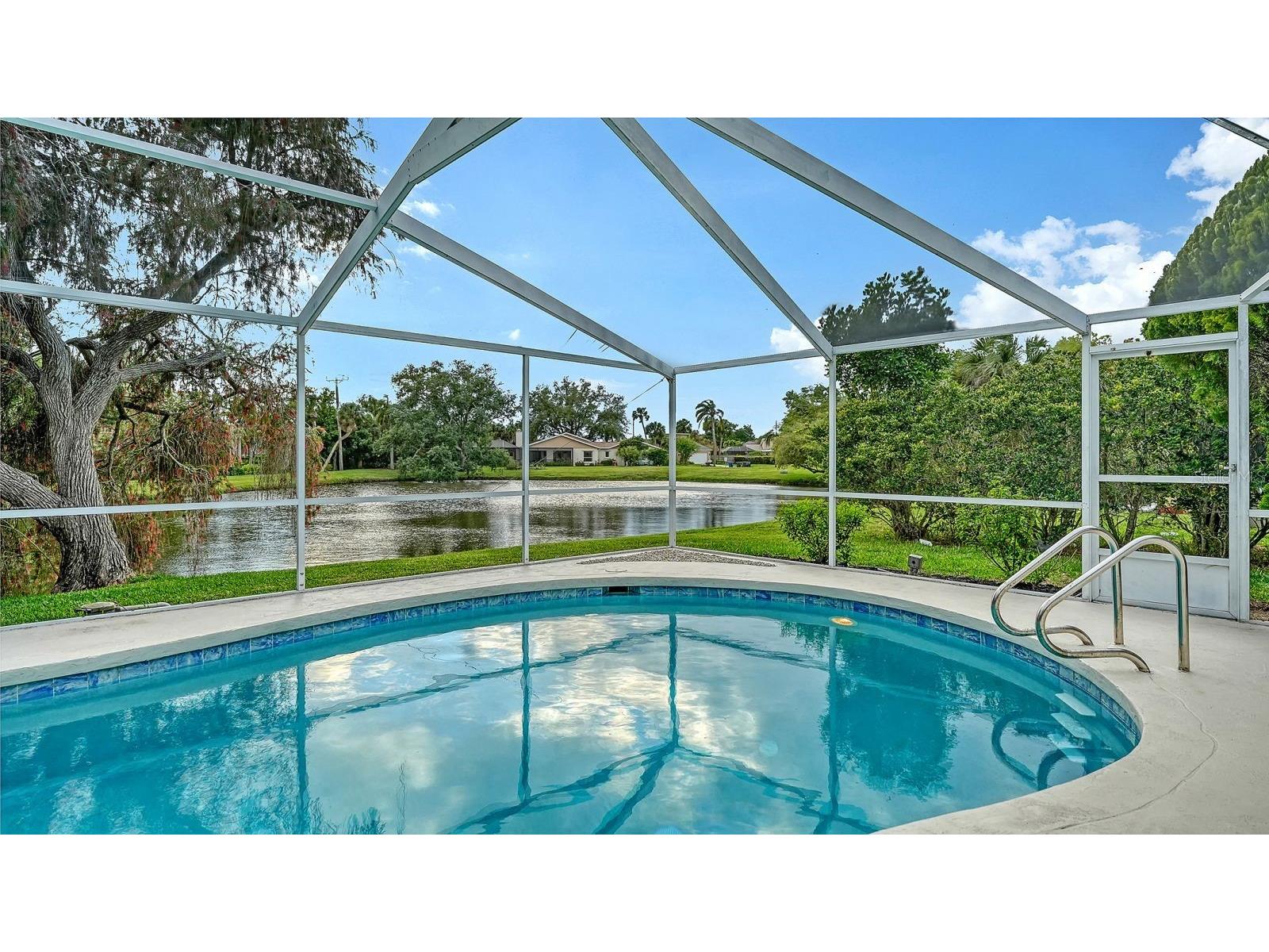 4368 Kingston Loop Sarasota FL 34238 A4689271 image55