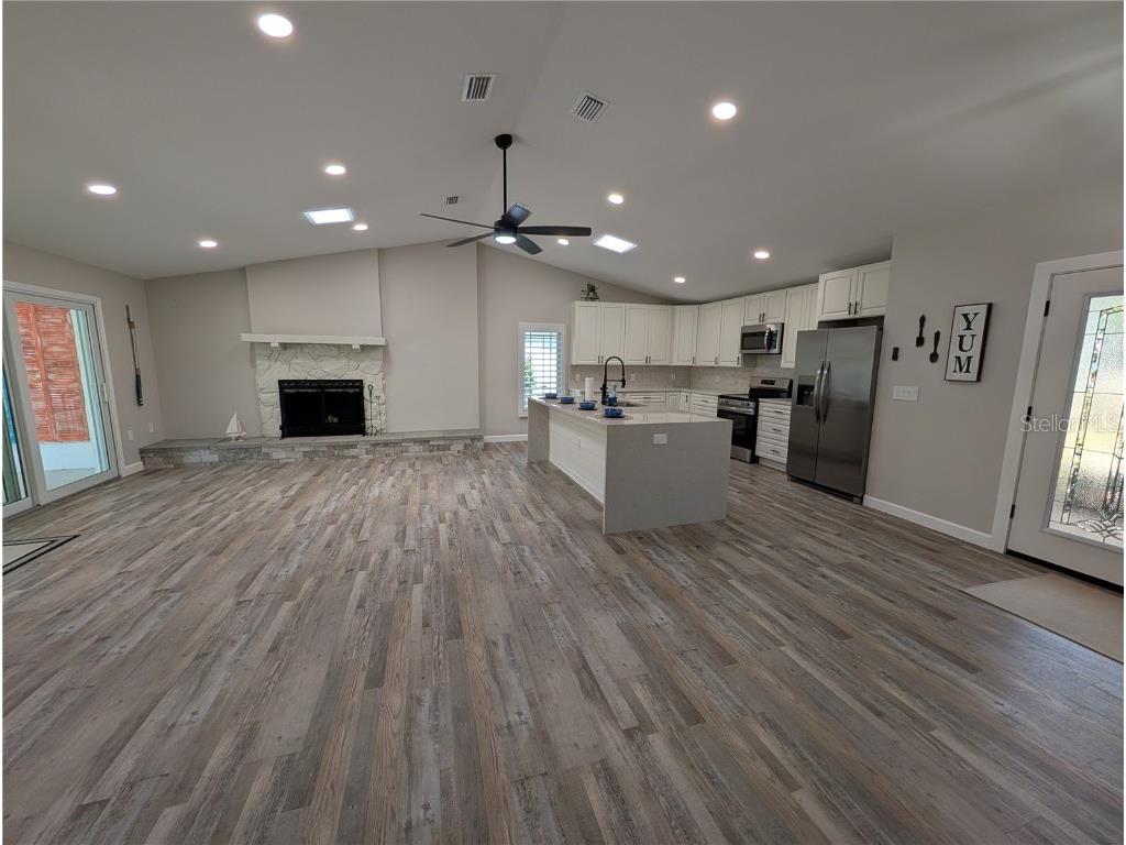 4368 Marine Parkway New Port Richey FL 34652 TB8438350 image2