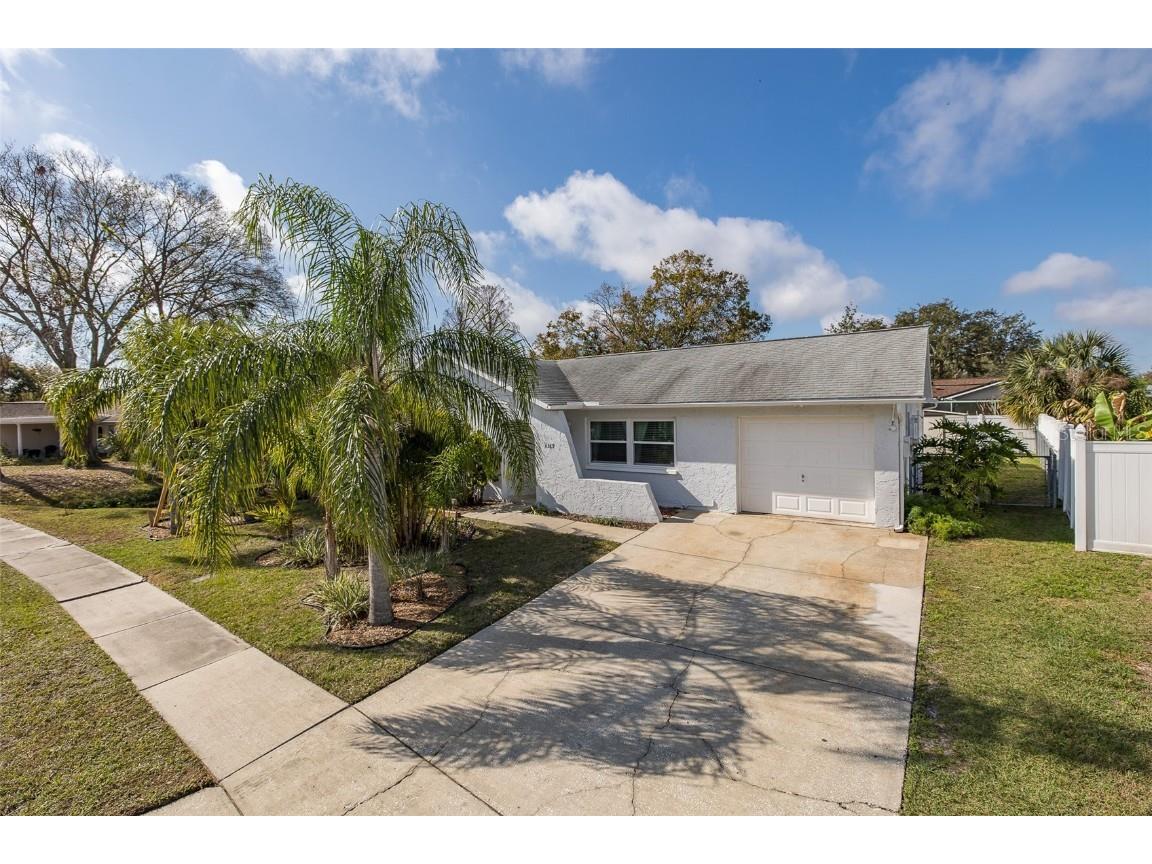 4369 Black Fox Drive New Port Richey FL 34653 W7872270 image1