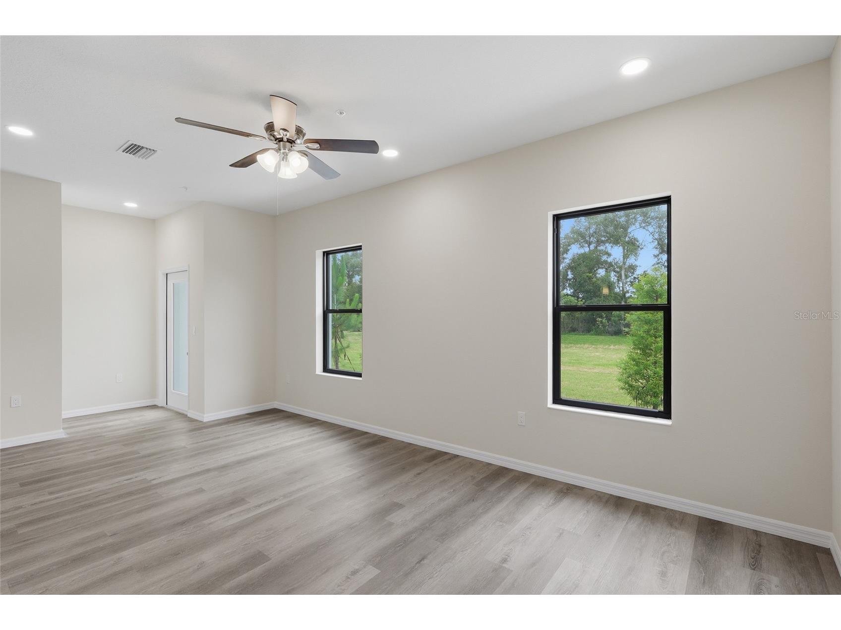 4369 Cambio Gardens Court Tampa FL 33610 TB8517543 image14