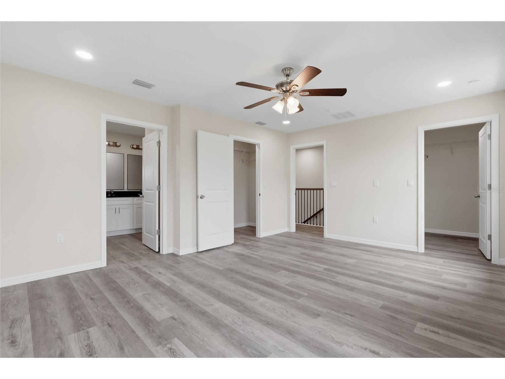 4369 Cambio Gardens Court Tampa FL 33610 TB8517543 image16