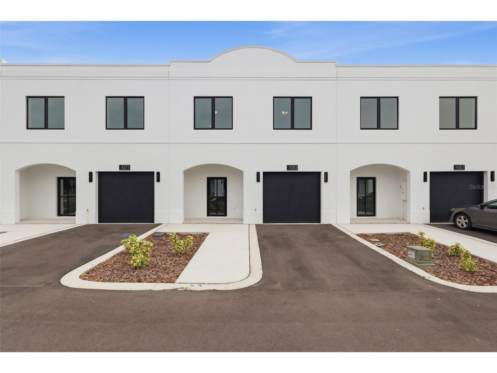 4369 Cambio Gardens Court Tampa FL 33610 TB8517543 image2