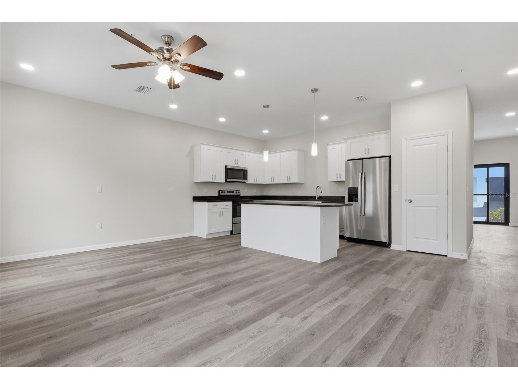4369 Cambio Gardens Court Tampa FL 33610 TB8517543 image5