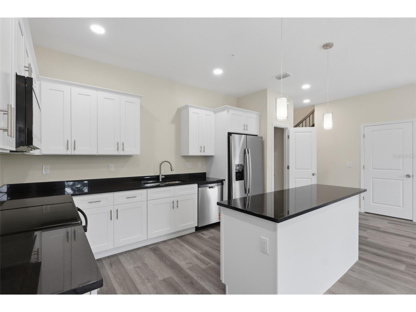 4369 Cambio Gardens Court Tampa FL 33610 TB8517543 image9
